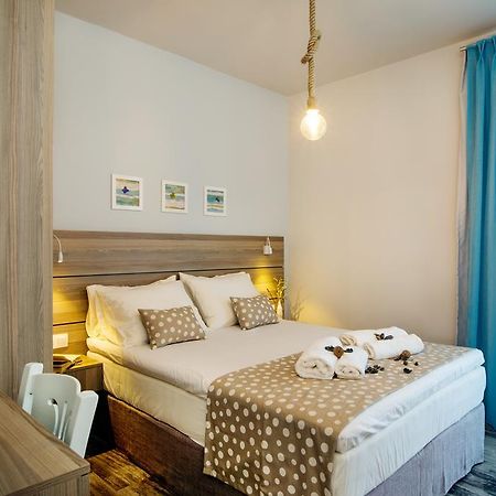 Beachside Apartment In Plakias Centre! エクステリア 写真