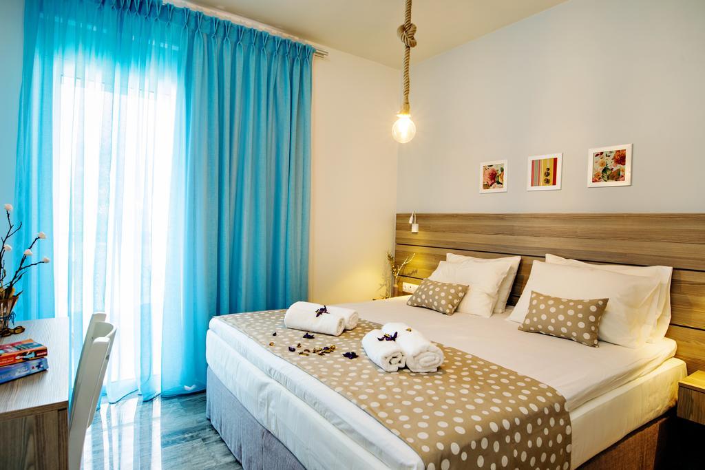 Beachside Apartment In Plakias Centre! エクステリア 写真